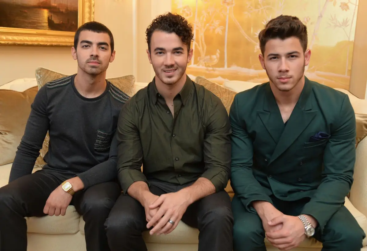 jonas-brothers.jpg