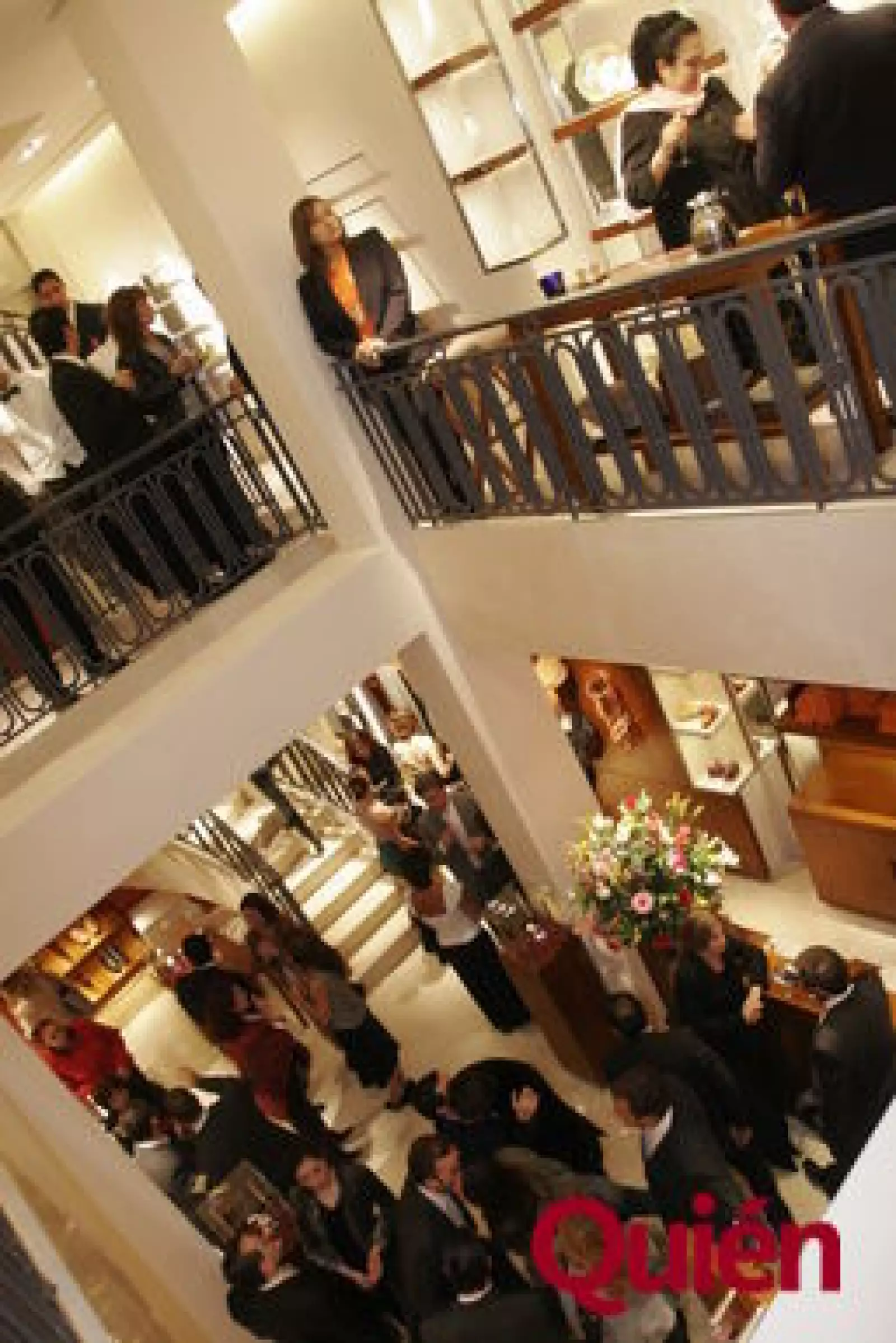 Aspectos. Reapertura de la Boutique Hermés