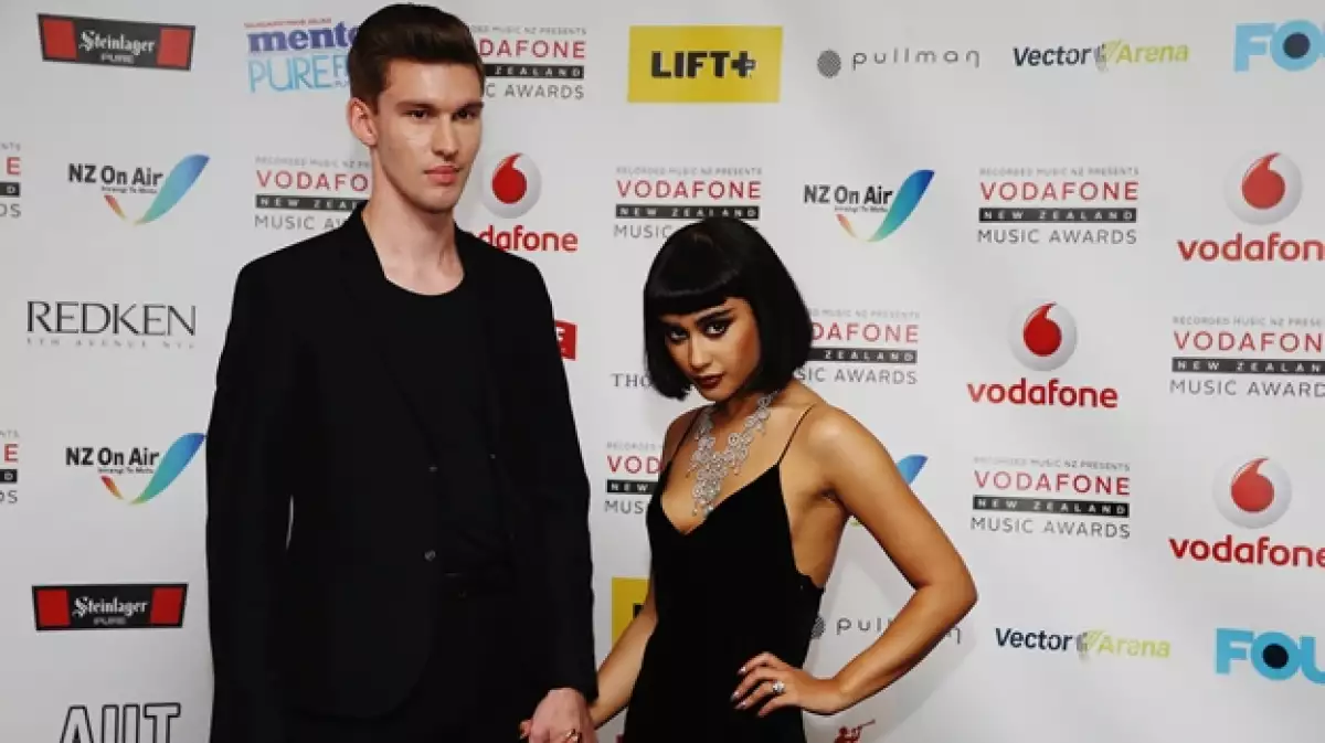 natalie kills willy moon