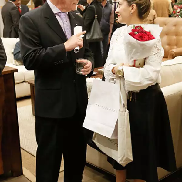 Jim Hatlay y Adriana Monroy