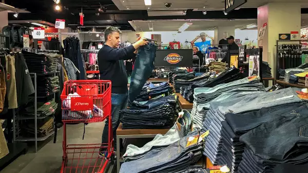  Profeco sometió 17 modelos de jeans para caballero a pruebas de resistencia, lavado y conservación del color.