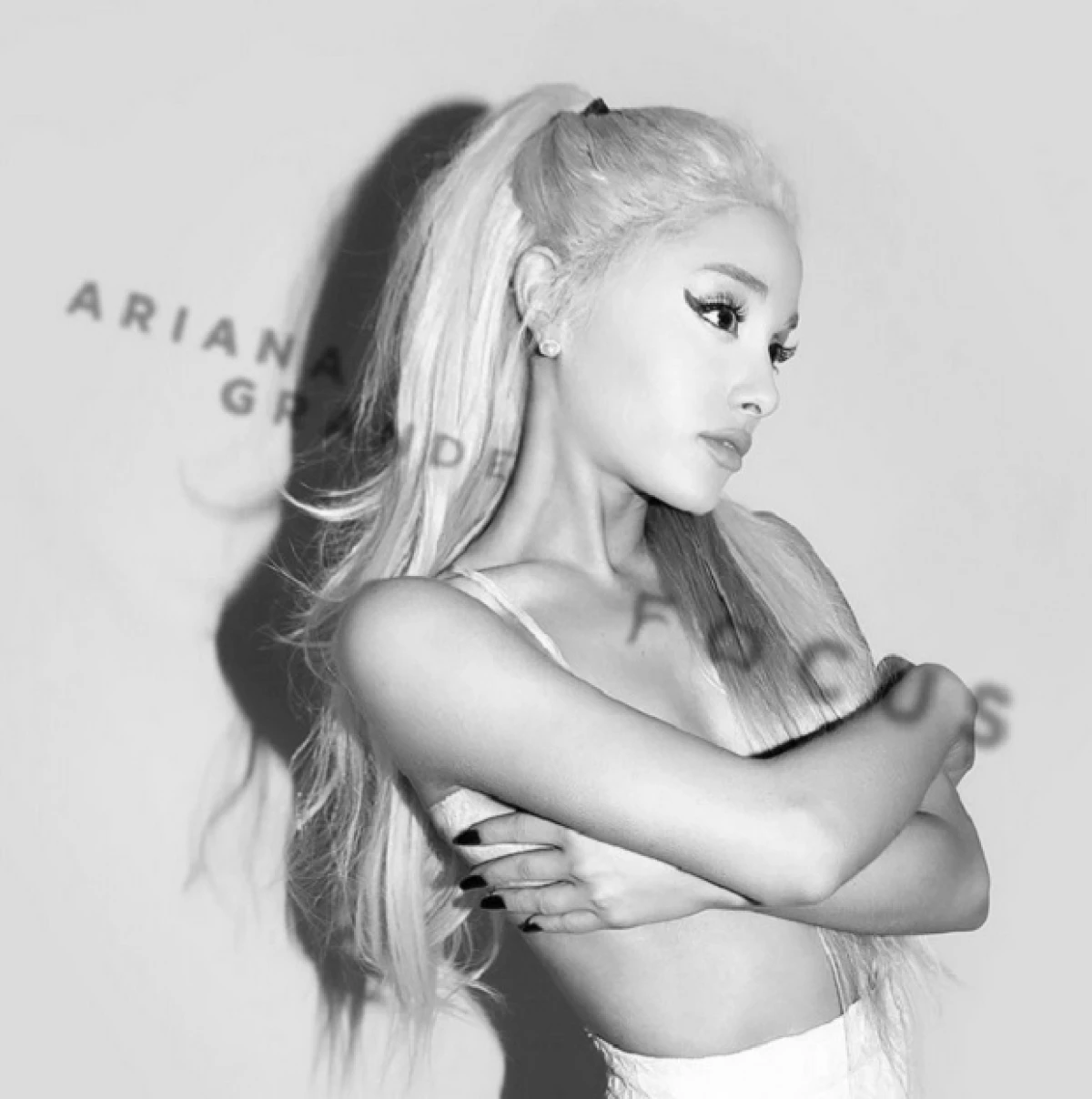 La cantante ha decidido realizarse un cambio radical para la promoción de "Focus", tema que saldrá el 30 de octubre, conquistando aún más los corazones de sus fans.