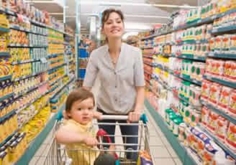 madre-bebe-nacer-supermercado