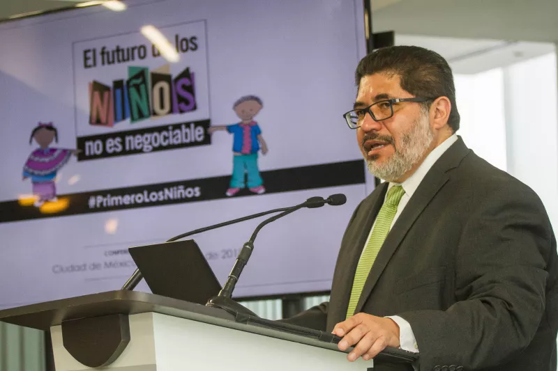 Por la educación