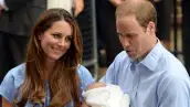Según reportes, la ceremonia se llevaría a cabo cuando la reina Isabel II regrese de sus vacaciones veraniegas.