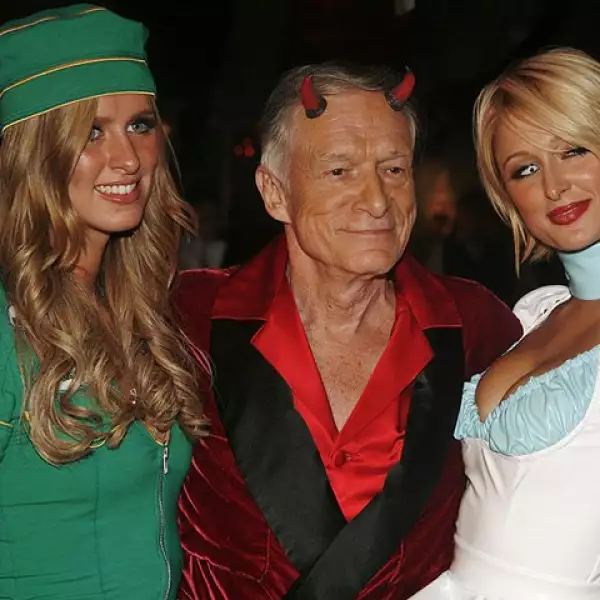 Con tan sólo 23 años, se logró asociar con Samantha Tavhasa, dueña de una cadena de tiendas japonesas, y comenzó a crear bolsos y carteras