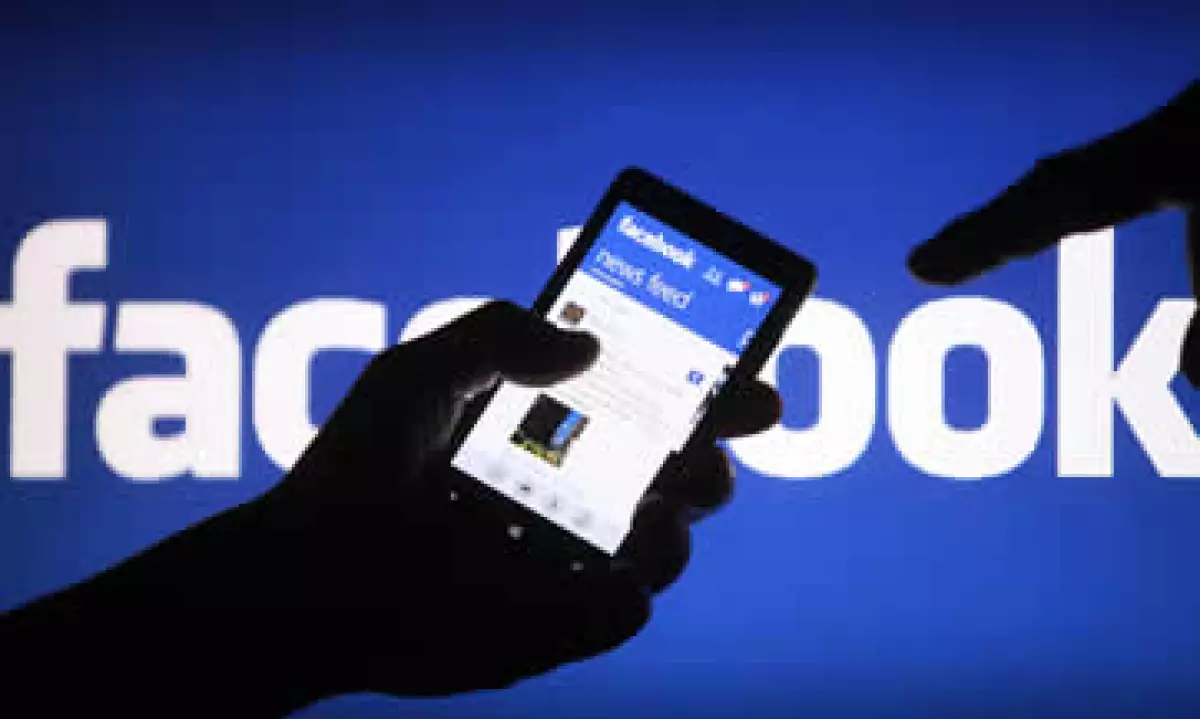 La compra de WhatsApp fue acorada en 19,000 mdd. (Foto: Reuters)