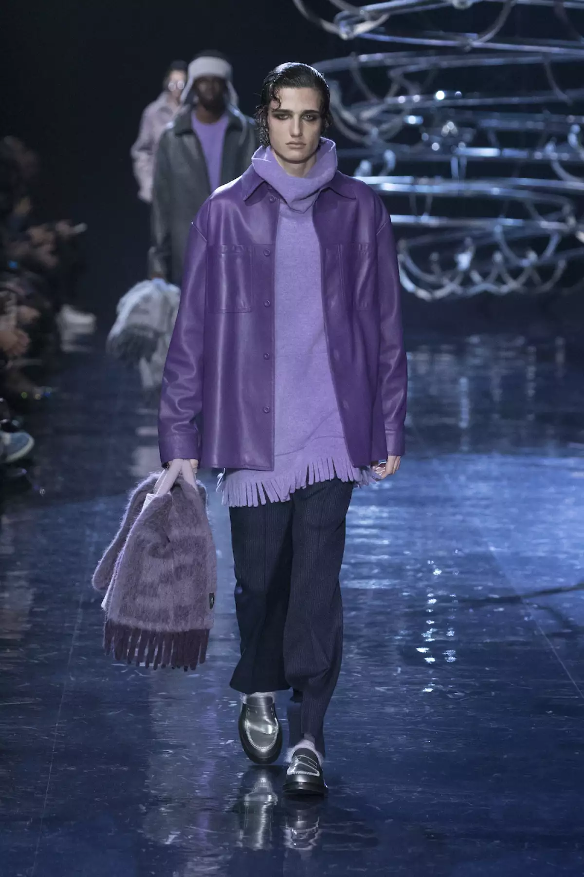 Fendi look morado