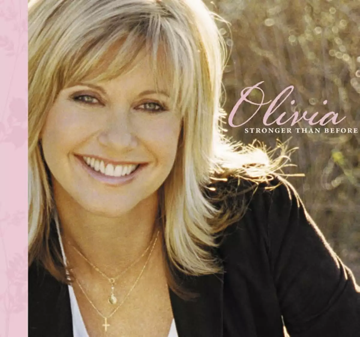 Su disco del 2005, parte de las ganancias fueron destinadas a la Susan G. Komen Foundation.