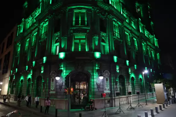 centro historico iluminado.jpeg
