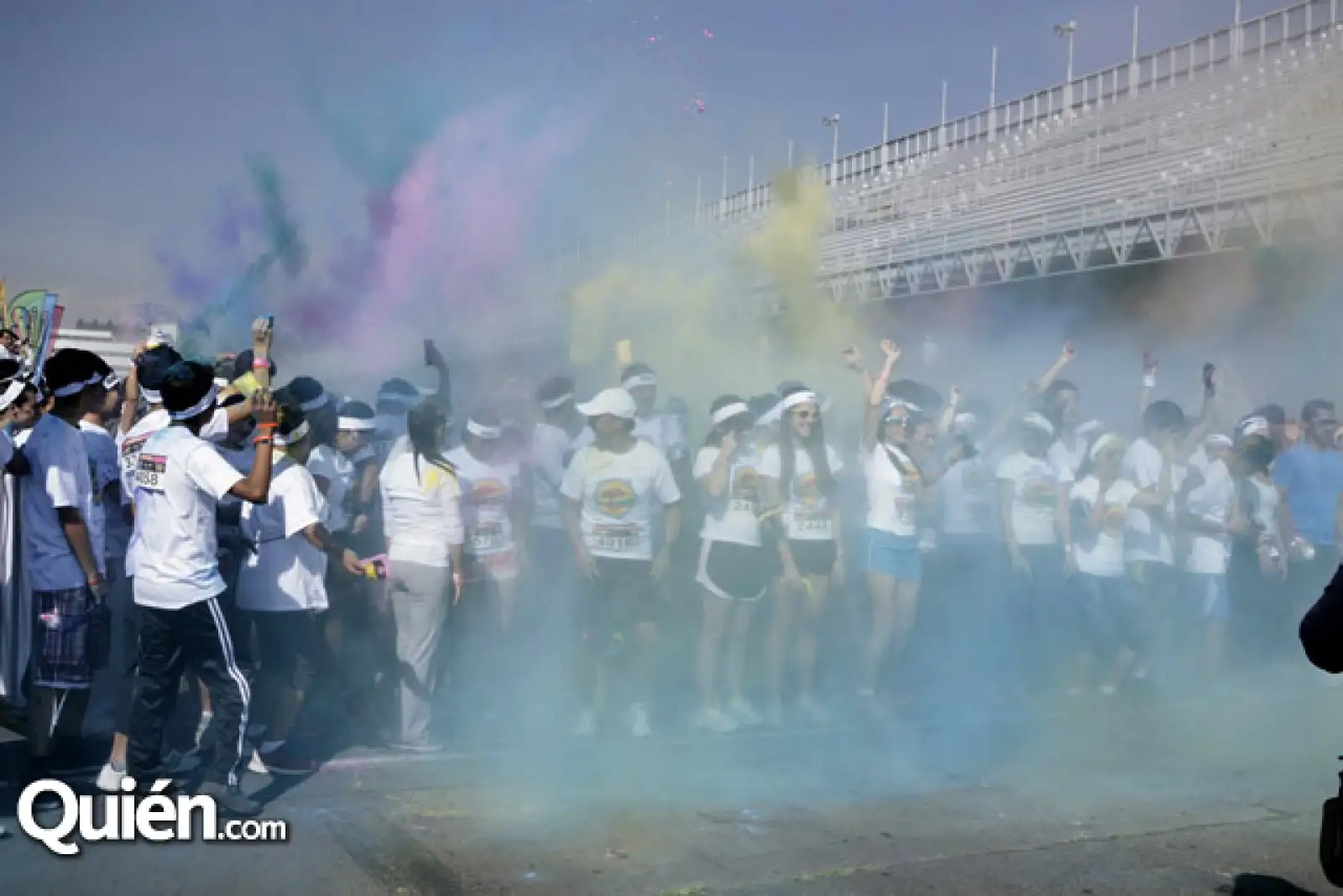Carrera The Color Experience