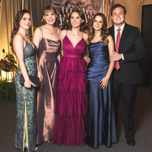 GRADUACIÓN MIRAFLORES