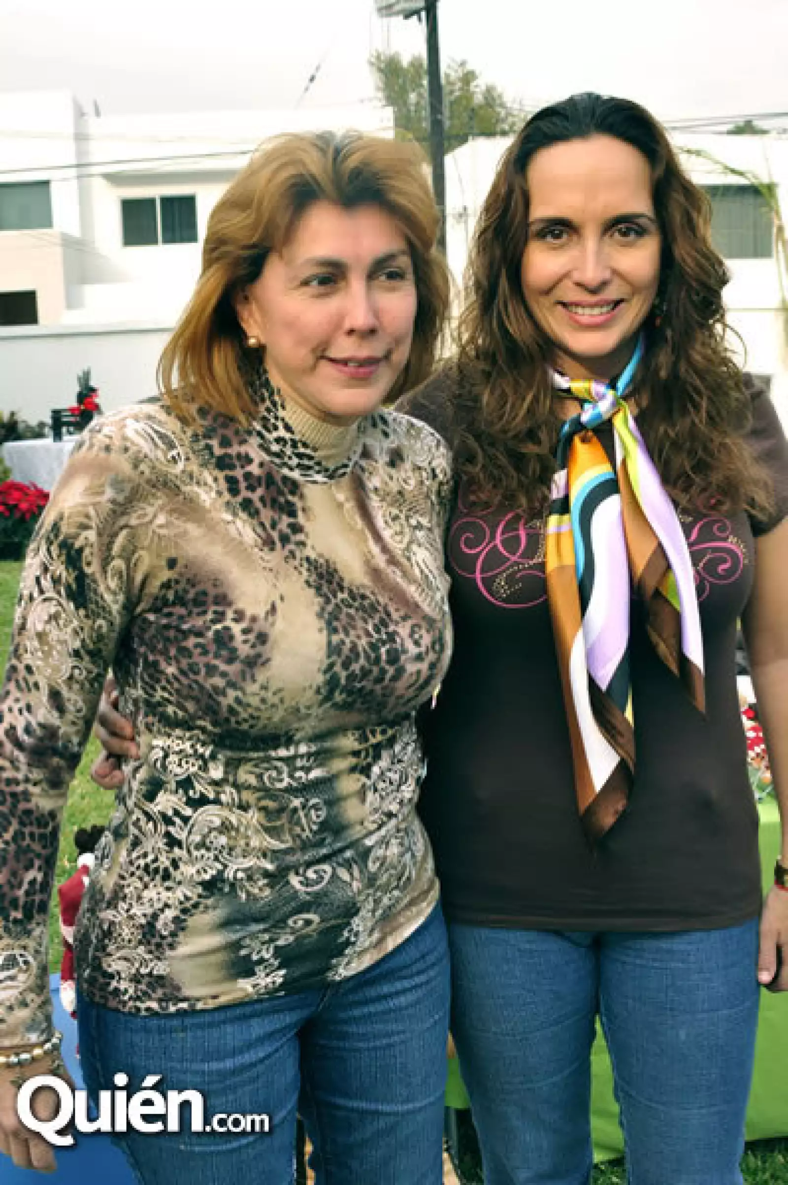 Elizabeth Barrón y Vero Marcos