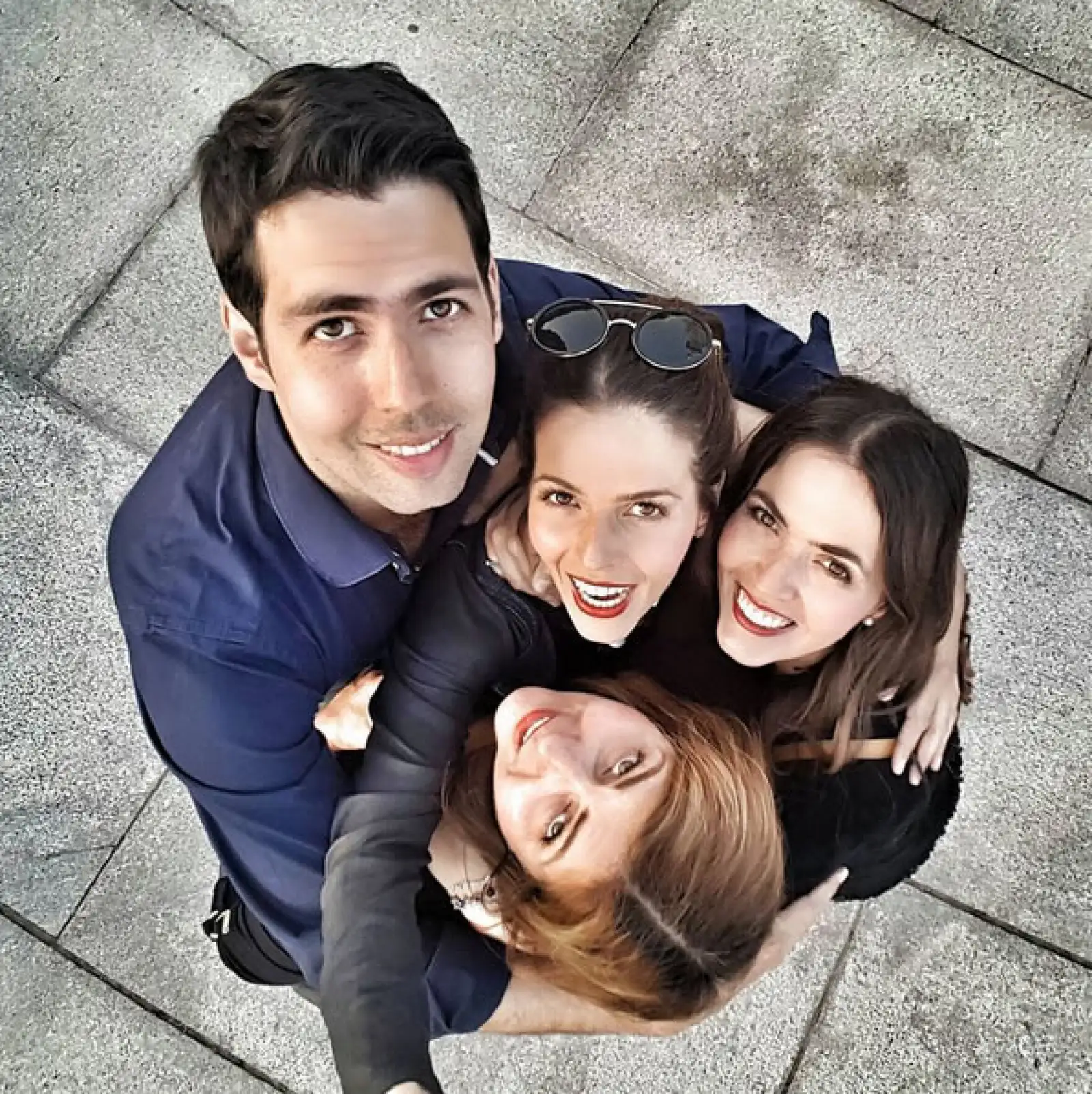 Claudia Álvarez disfrutó de una especial despedida de soltera, únicamente con su familia.