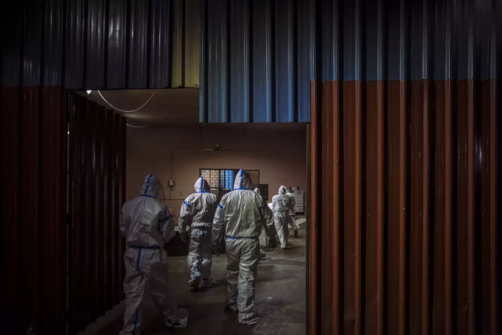 India registró el jueves el mayor recuento diario de nuevas infecciones de COVID-19, con 314,835 casos, mientras una segunda ola de la pandemia suscita nuevos temores sobre la capacidad de aguante de unos servicios de salud que se están desmoronando.