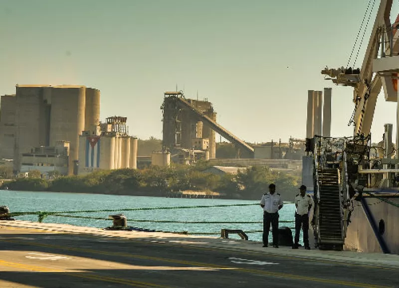 zona econ�mica Puerto Mariel