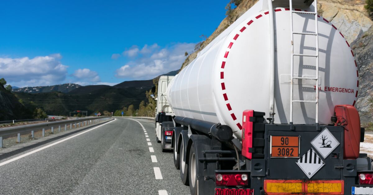 Hacienda aplica estímulo fiscal al diésel por quinta semana consecutiva

De los tres estímulos que se otorgarán a los combustibles, el que se brindará a la gasolina Premium será el más bajo, pues es de 8.9%, lo que corresponde a 0.50 pesos por litro.