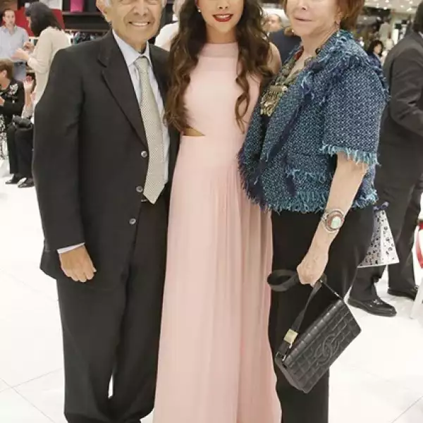 Clemente,Johanna y María Luisa Serna