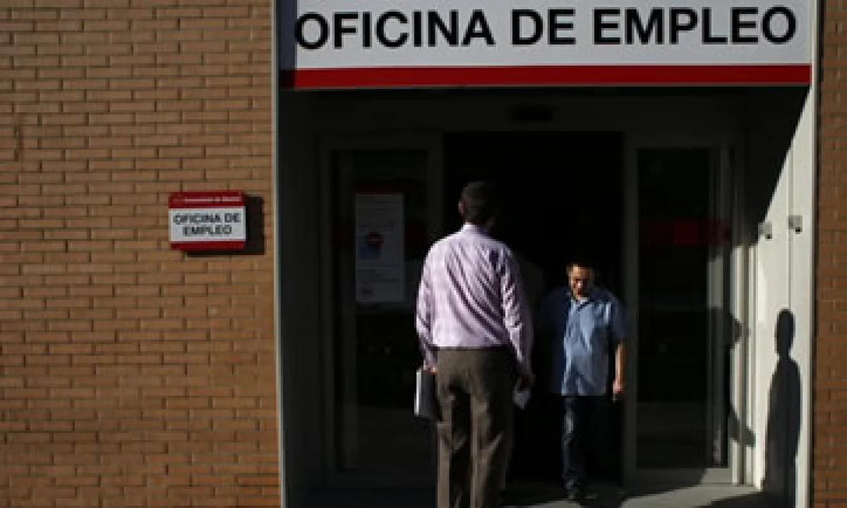 El sector servicios fue el que más contrataciones registró en el segundo trimestre en España. (Foto: Reuters)
