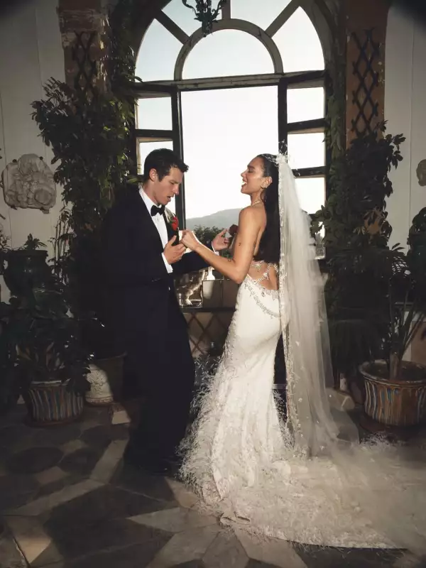 chanel-dua-lipa-vestido-novia 