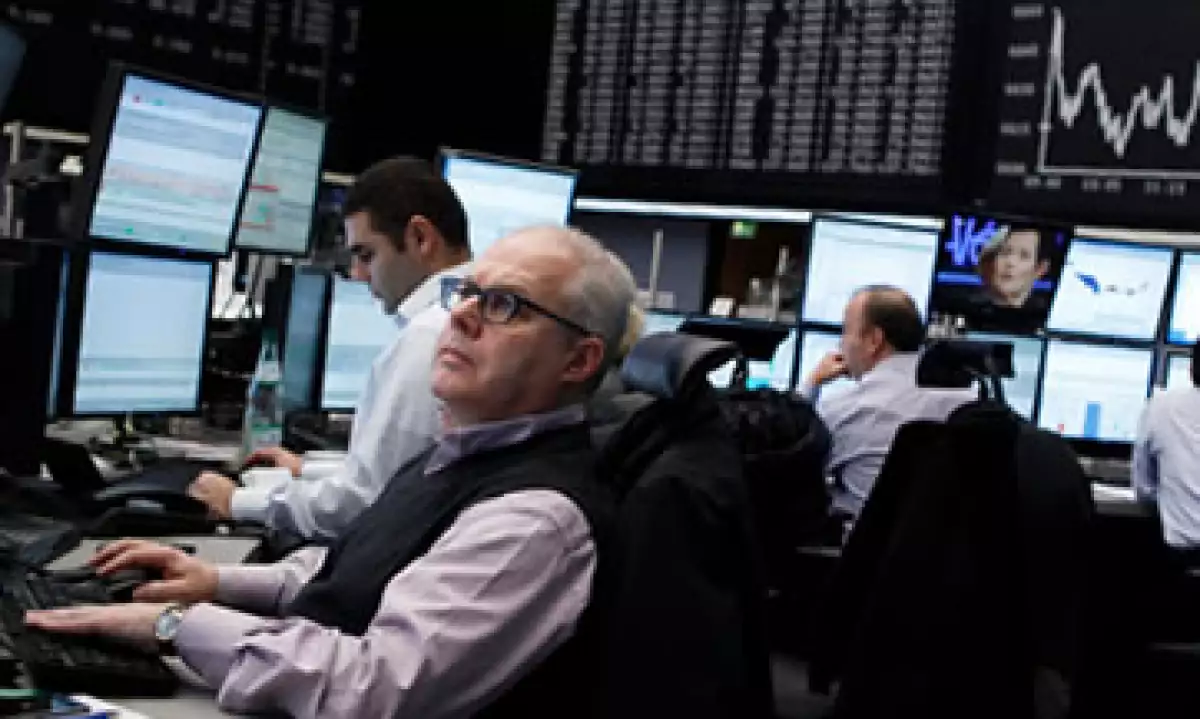 Los operadores aseguran que los disturbios y recortes en Grecia borran la confianza de los consumidores. (Foto: Thinkstock)