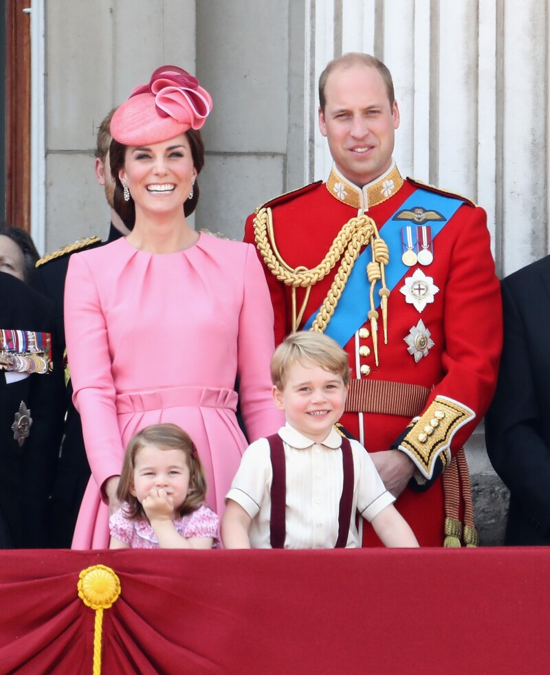William y su familia Trooping the Colour 09 Jun 2018