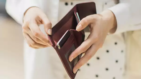 Una cuesta más dolorosa, la femenina