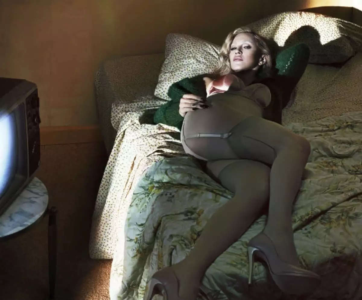 Madonna muestra su lado más provocativo en diversos diseños que resaltan su figura.