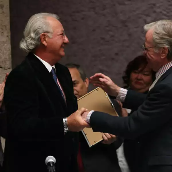 Homenaje a Jacobo Zabludovsky y Leon Davidoff.