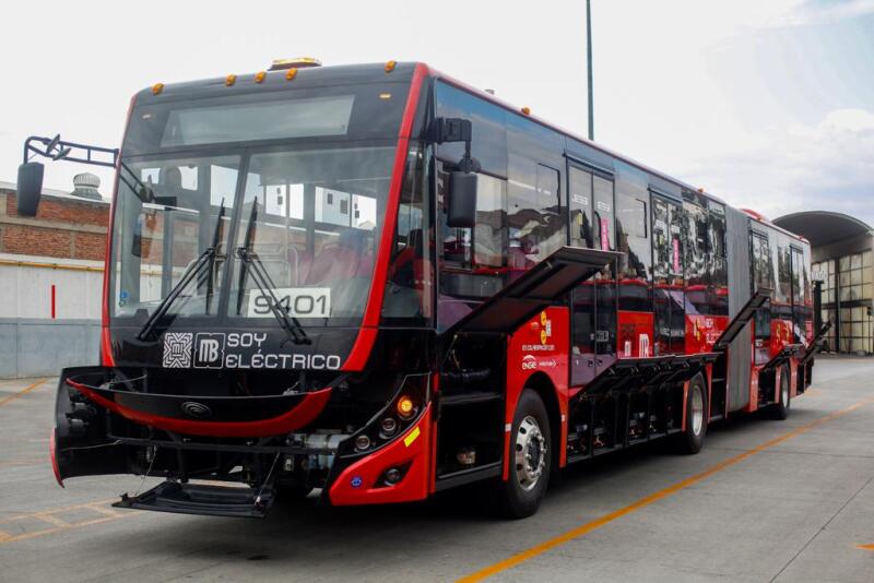 El autobús es impulsado sólo por energía eléctrica y no consume combustibles fósiles. Foto: Gobierno CDMX