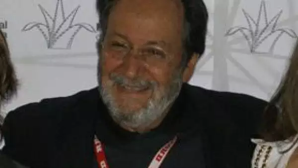 El multipremiado director por el filme "El callejón de los milagros" dijo que sería muy bueno "para ella" que regresara a trabajar al cine mexicano.