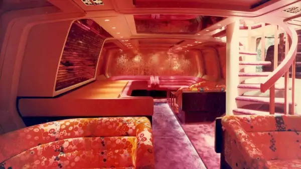 Lounge estilo "Austin Powers"