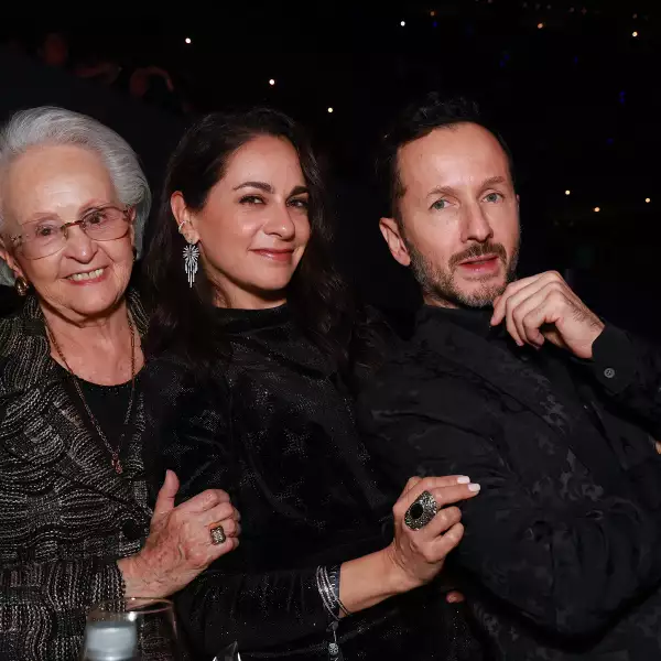 Gaby, Paulina y Óscar Madrazo