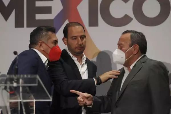 Los dirigentes de Va por México enfrentan dificultades.