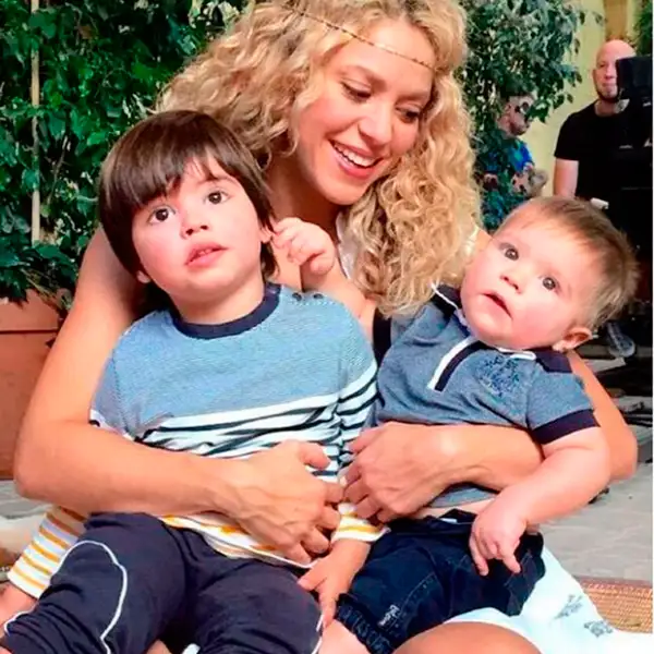 Otra de las noticias destacadas del año fue el nacimiento del segundo hijo de Shakira y Gerard Piqué, el pequeño Sasha llegó al mundo el 29 de enero y desde ese momento se ha convertido en el compañero de vida de Milan.