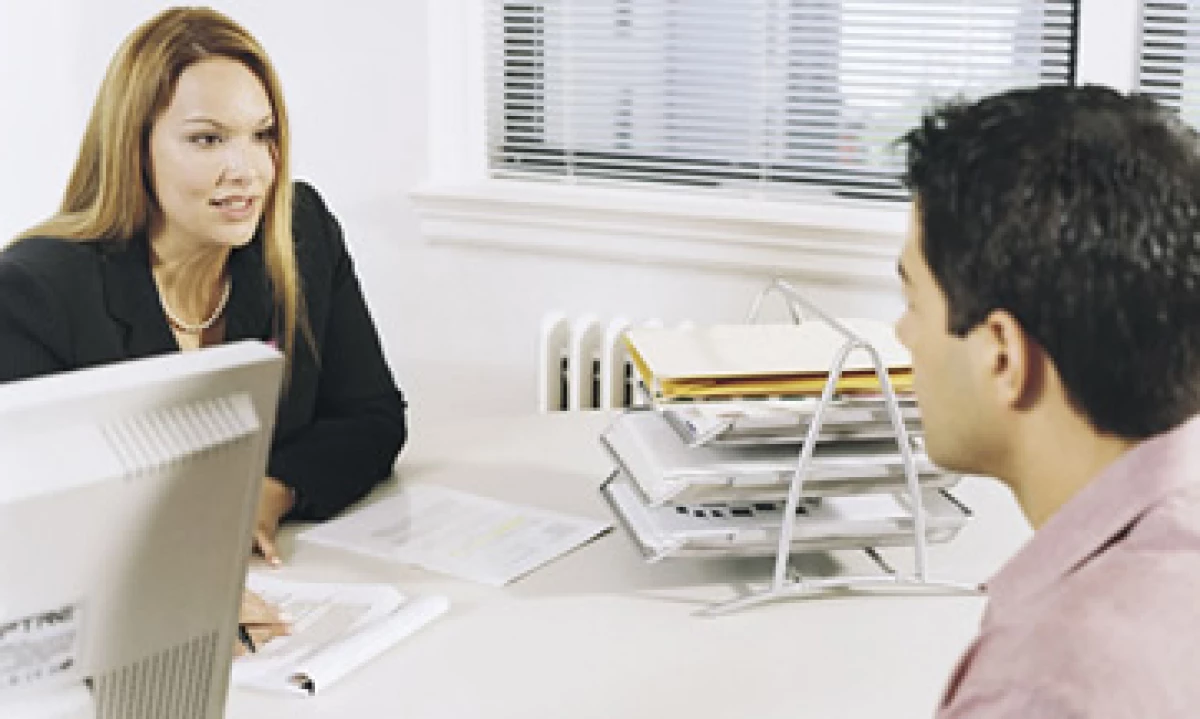 Los expertos recomiendan buscar las palabras clave de la vacante y utilizarlas en la redacción del currículo. (Foto: Thinkstock)