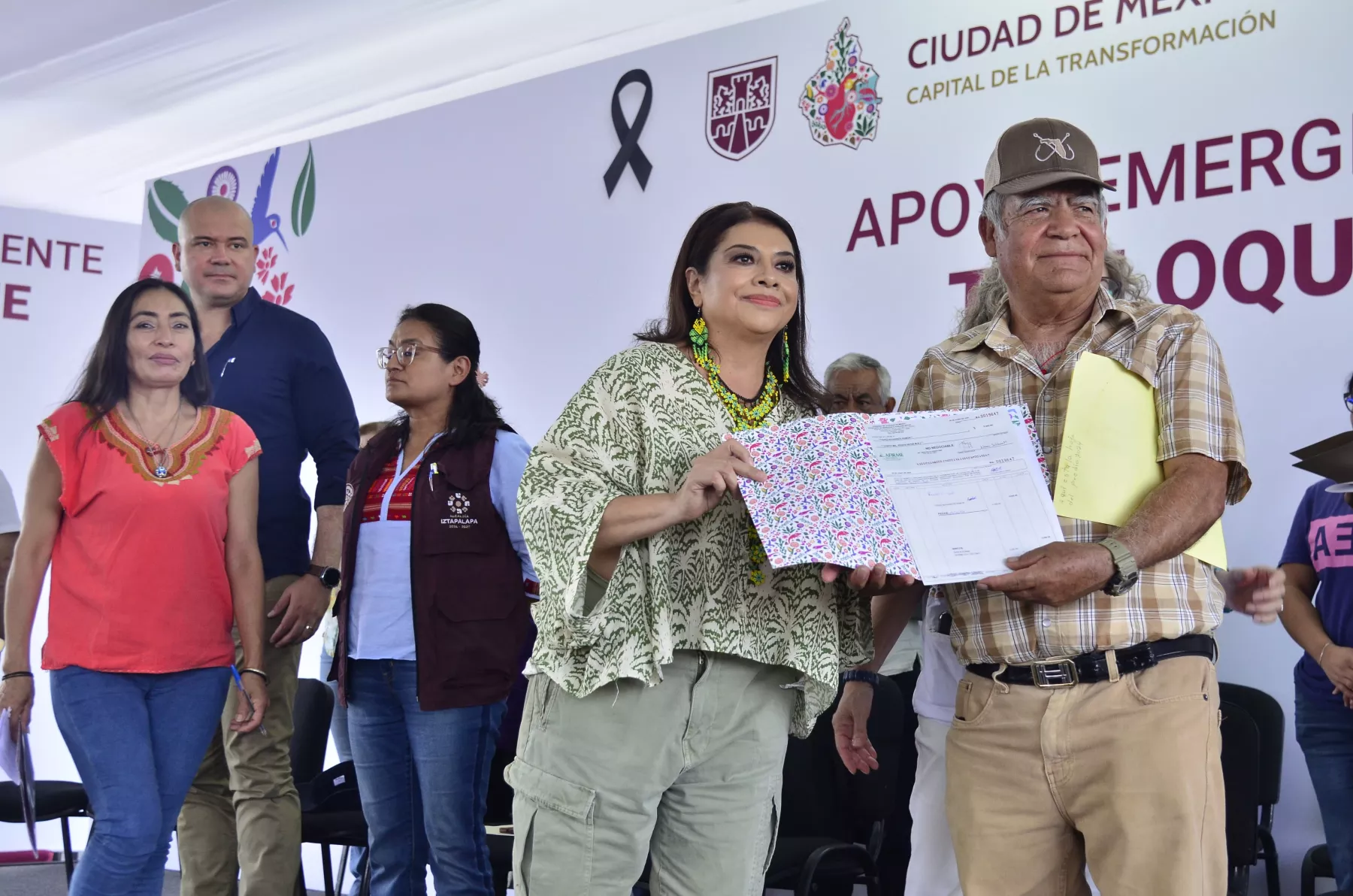 clara brugada apoyos lluvias iztapalapa.jpeg