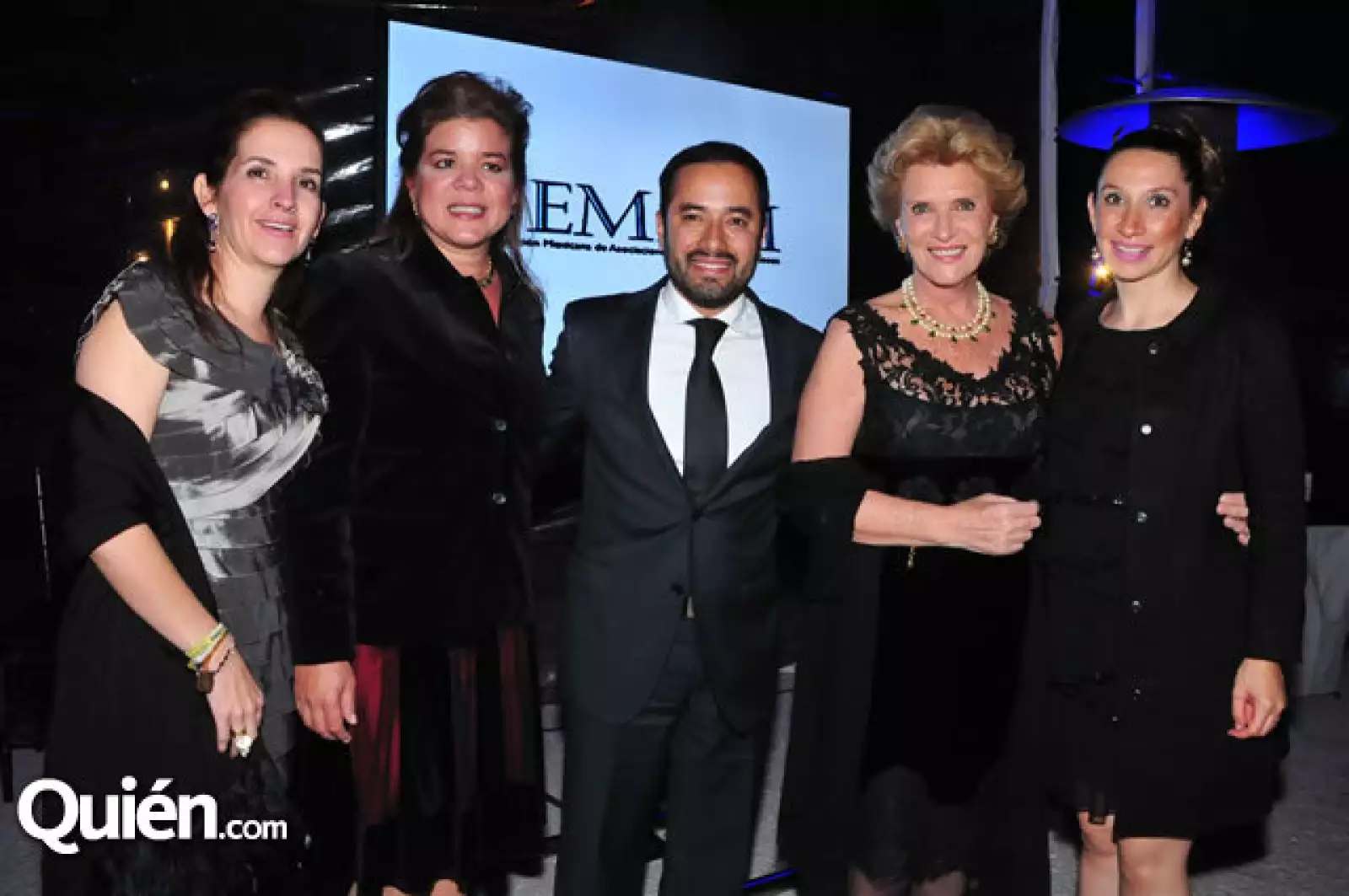 Yolanda Ruiz,Sonia Santos,Víctor Hugo Cruz,Viviana Corcuera,Claudia Romero