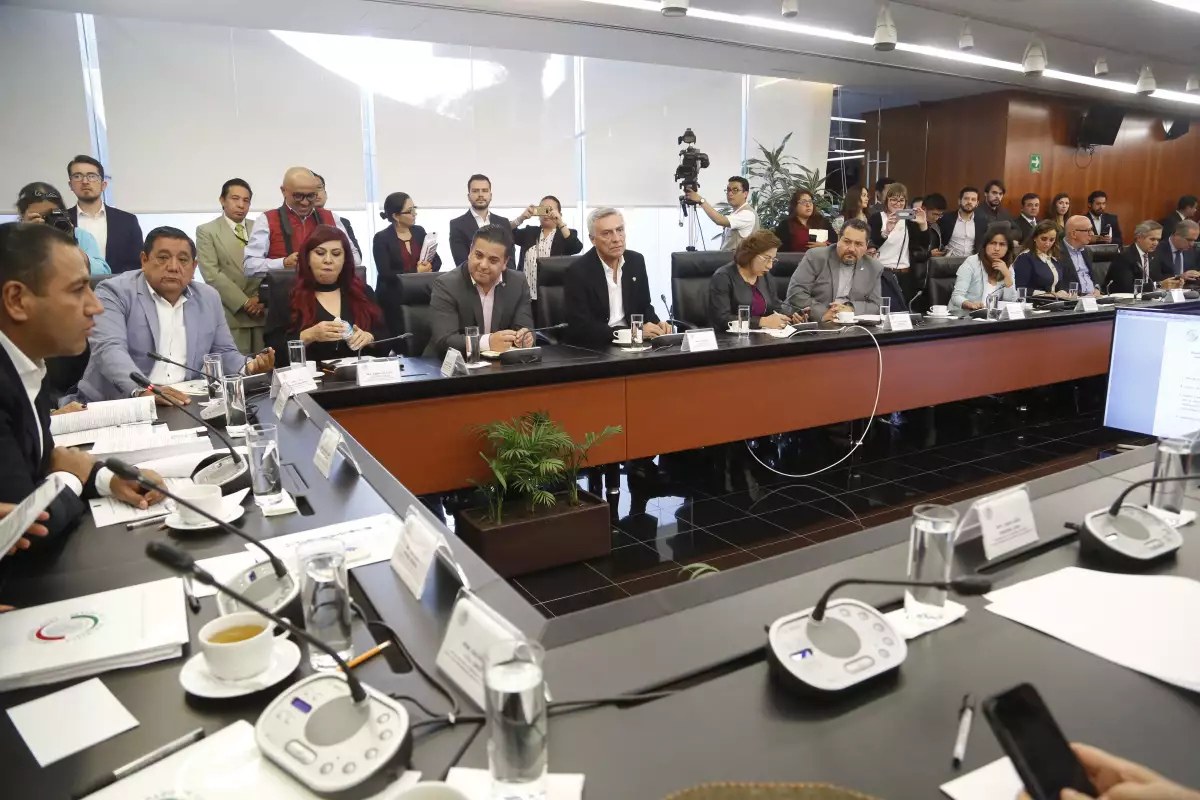 Comisiones discuten Guardia