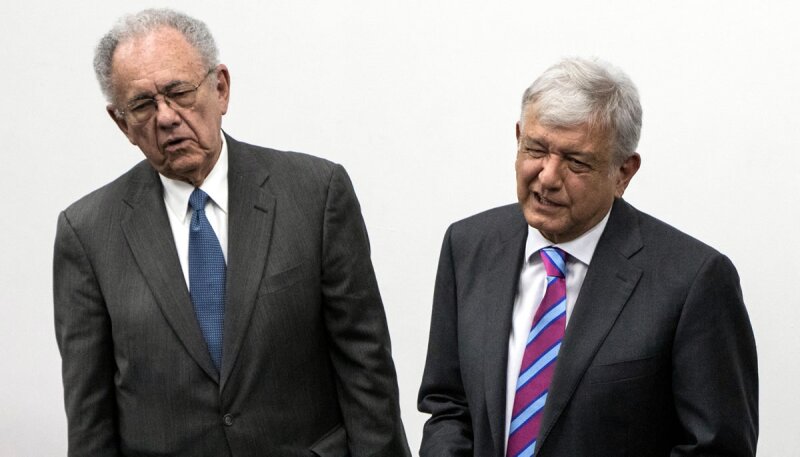 Spriu-AMLO-co