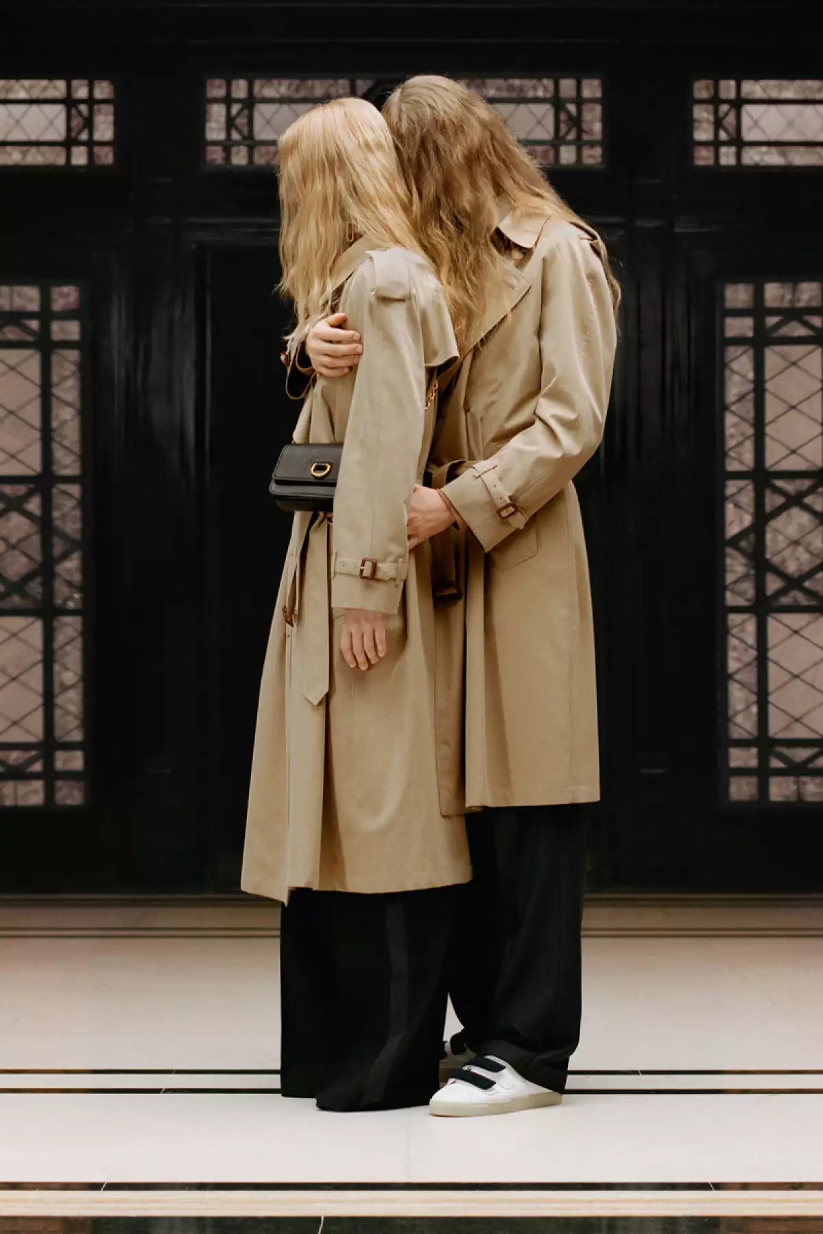 Burberry-Resort-2019-05