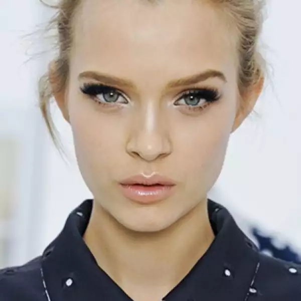 Matices pasteles y gentiles para darte un aire dulce y femenino conforman parte de la propuesta de Chanel, Louis Vuitton y Dolce Gabbana.