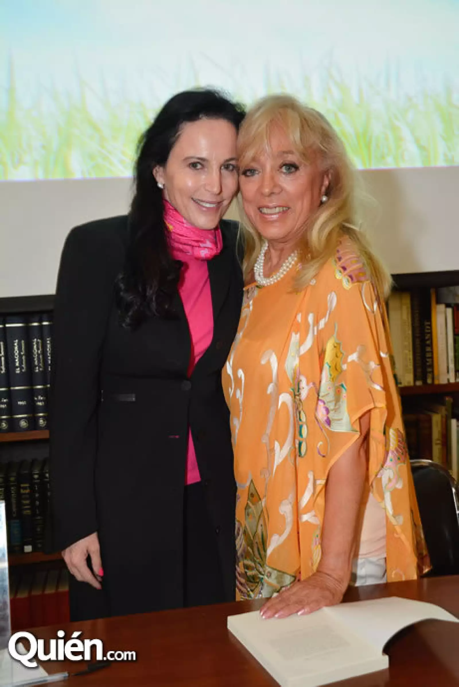 Anna Rita Tazzer y Lilia Reyes Spindola.