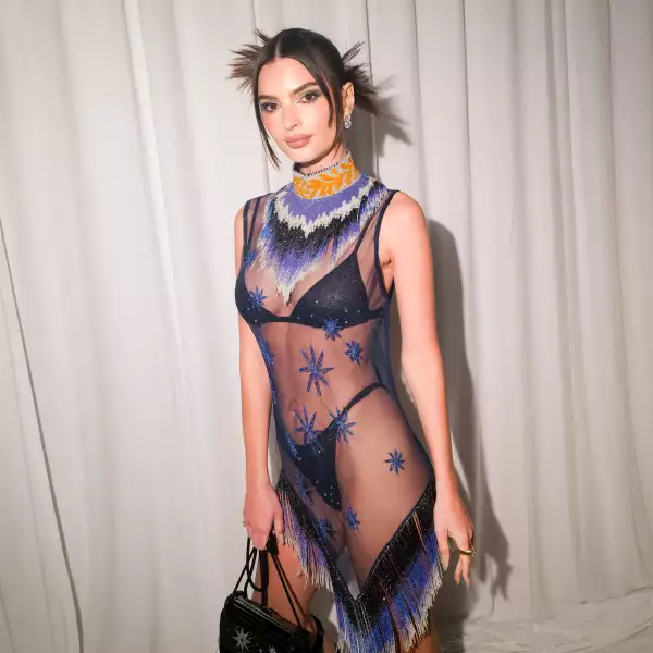 APRESMET 2: PRESENTED BY CARLOS NAZARIO, EMILY RATAJKOWSKI, FRANCESCO RISSO, PALOMA ELSESSER, RAUL LOPEZ, RENELL MEDRANO AND WSA