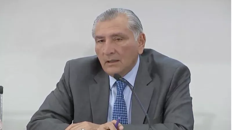 Adán Augusto López en el INE