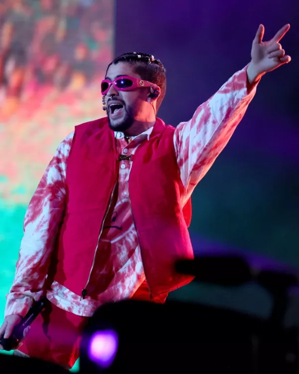 Bad Bunny aparece en la portada de la revista TIME