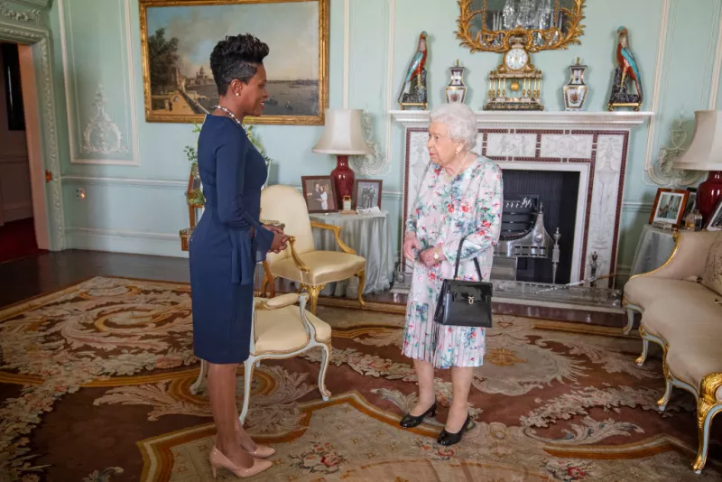 Alto Comisionado para Granada, Lakisha Grant y la reina Isabel II