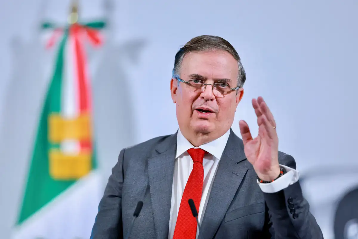Marcelo Ebrard comparece en el Senado