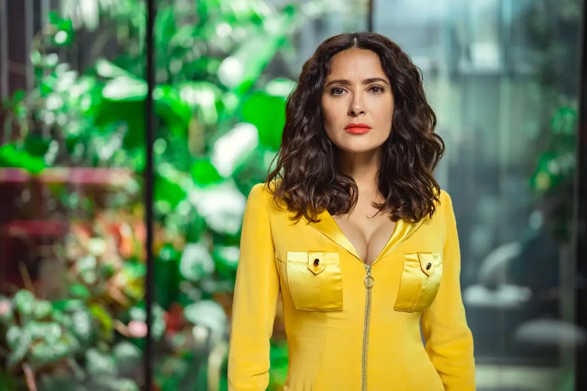 salma-hayek-black-mirror.jpeg