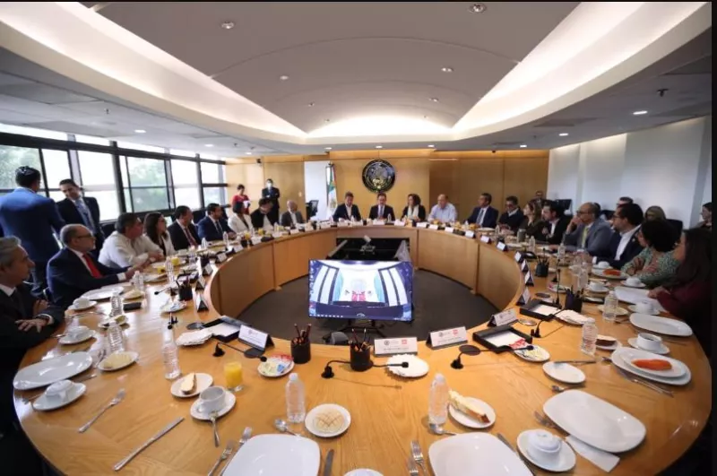 diputados con consejeros.jpeg